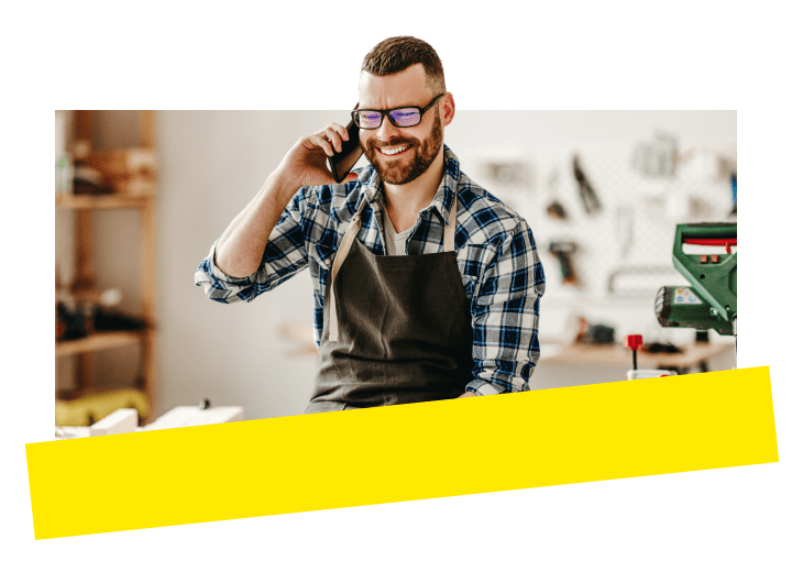 Small business owner using GoTo Connect Complete CX tools with ease.